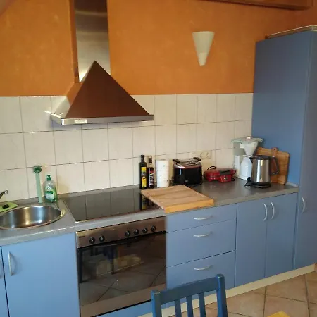 Maisonettewohnung Auf 2 Etagen Mit Zwei Balkonen *