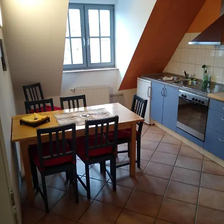 Apartment Maisonettewohnung Auf 2 Etagen Mit Zwei Balkonen